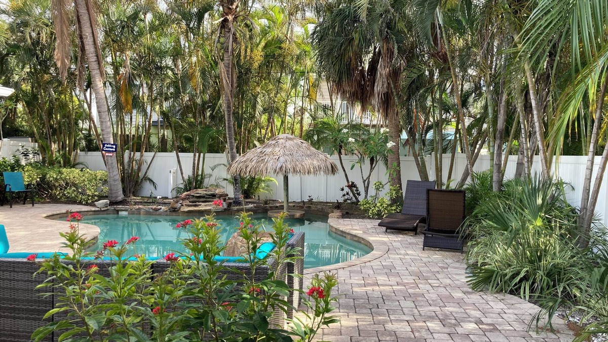Holmes Beach Condo | Coconut Breeze 2/2 Condo with Private Heated Pool, 2 Blocks from Beach.