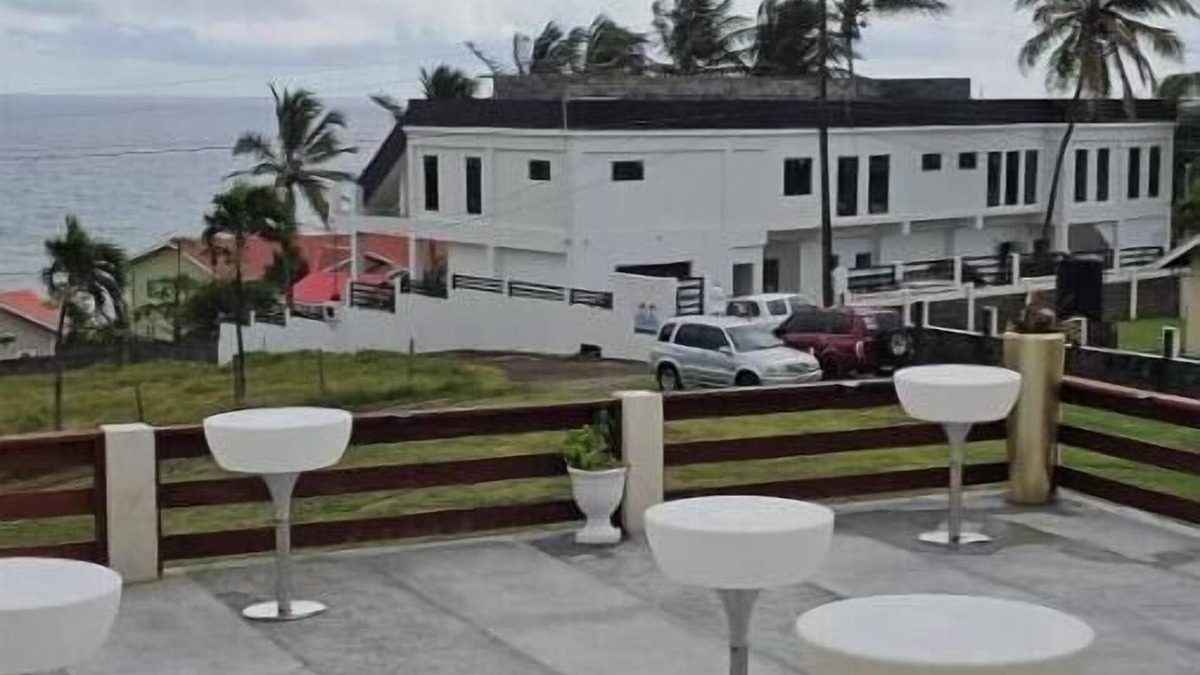 Argyle Apartment | Coconut Breeze SVG - 1 bdrm seaview apt