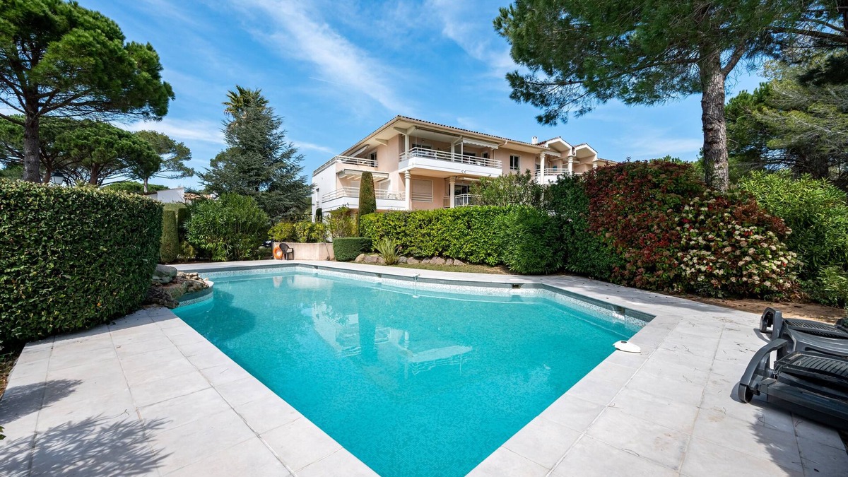 Valescure Apartment | Cocoon Drive - Climatisé avec piscine partagée