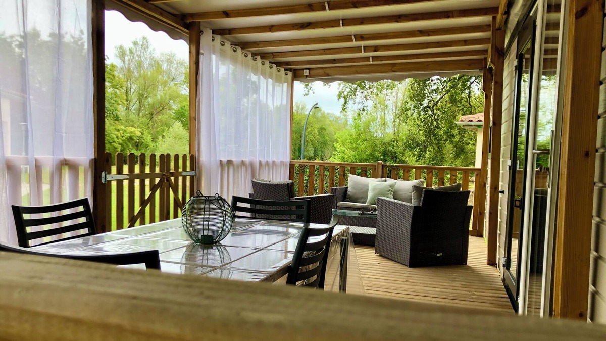 Montauriol House | Cocooning in the rising sun