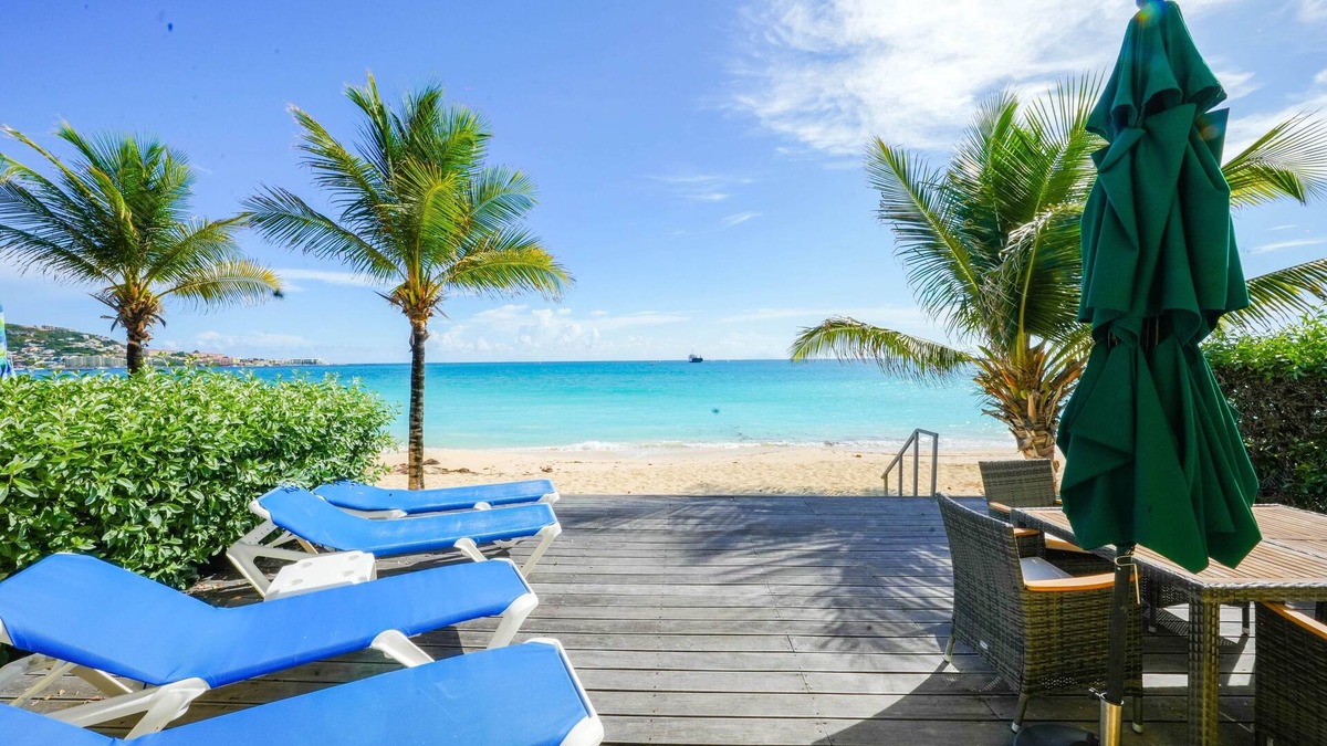 Beacon Hill Apartment | Cocos Beachfront Heaven