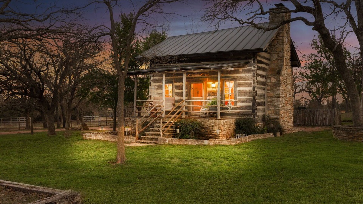 Fredericksburg Other | Coco’s Cabin at the Lucky S