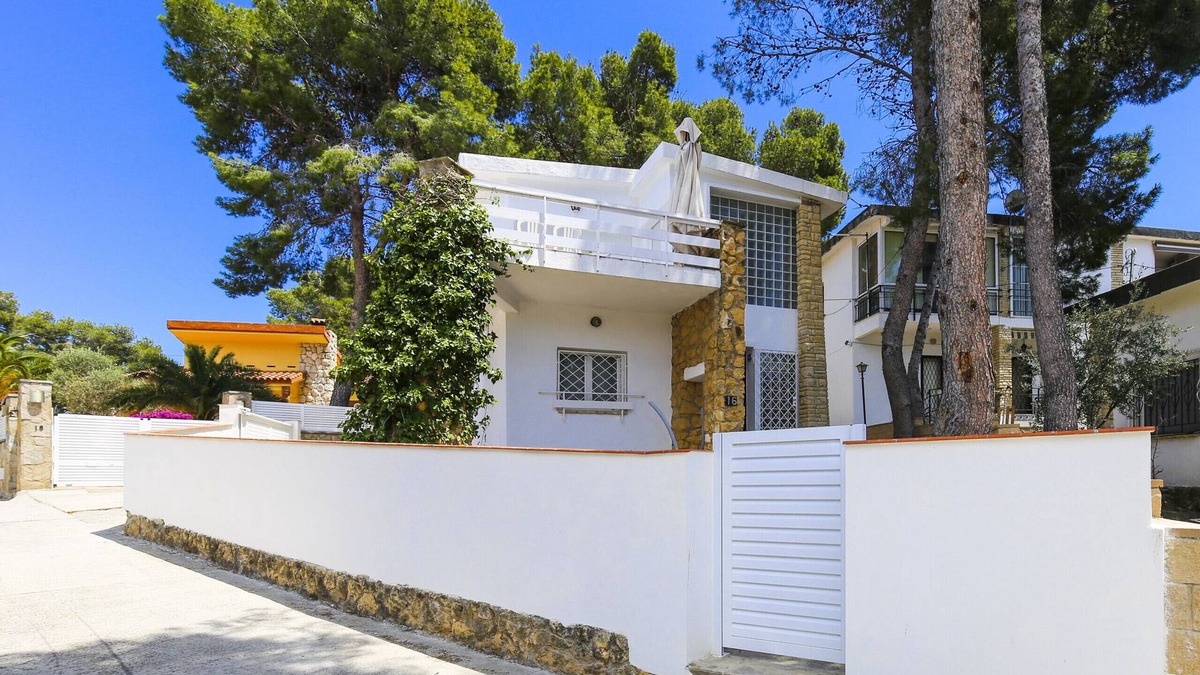 Cap de Salou Ski Chalet | CODOLAR Family House