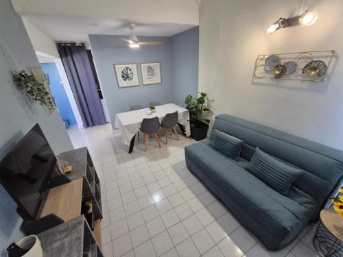 Saint-Denis Apartment | Coeur Citadin - 4 personnes - Plein Centre Ville 2eme étage