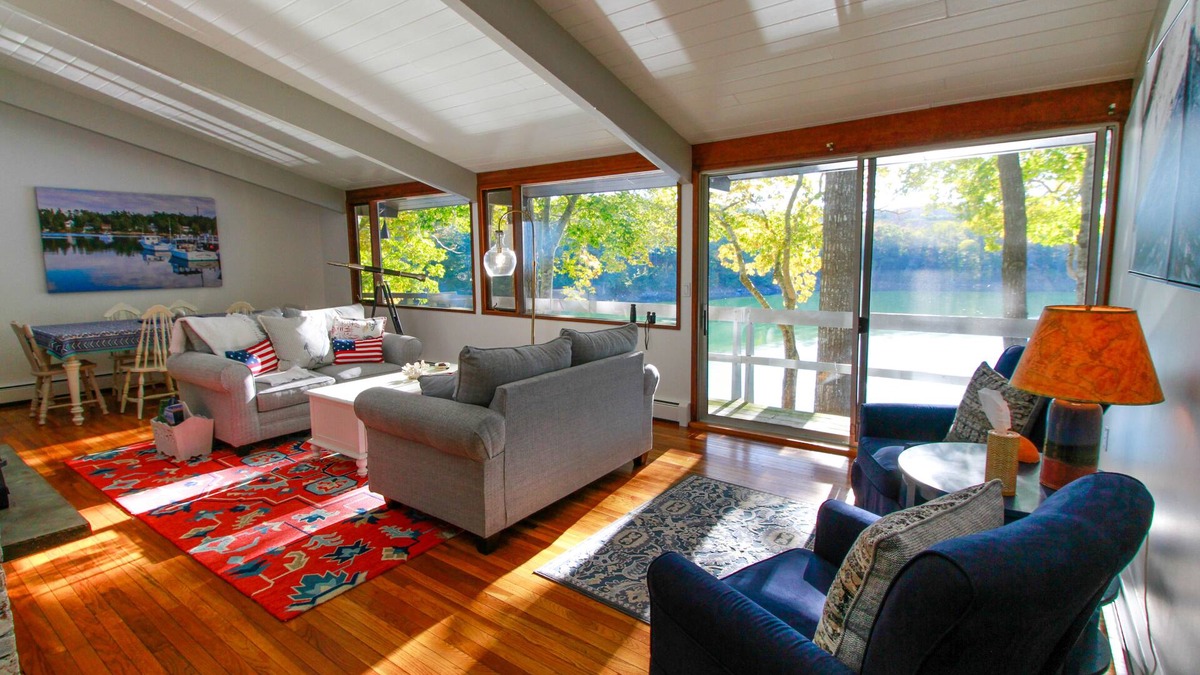 Damariscotta House | Coffee on your deck with a serene sunrise as you watch eagles soar