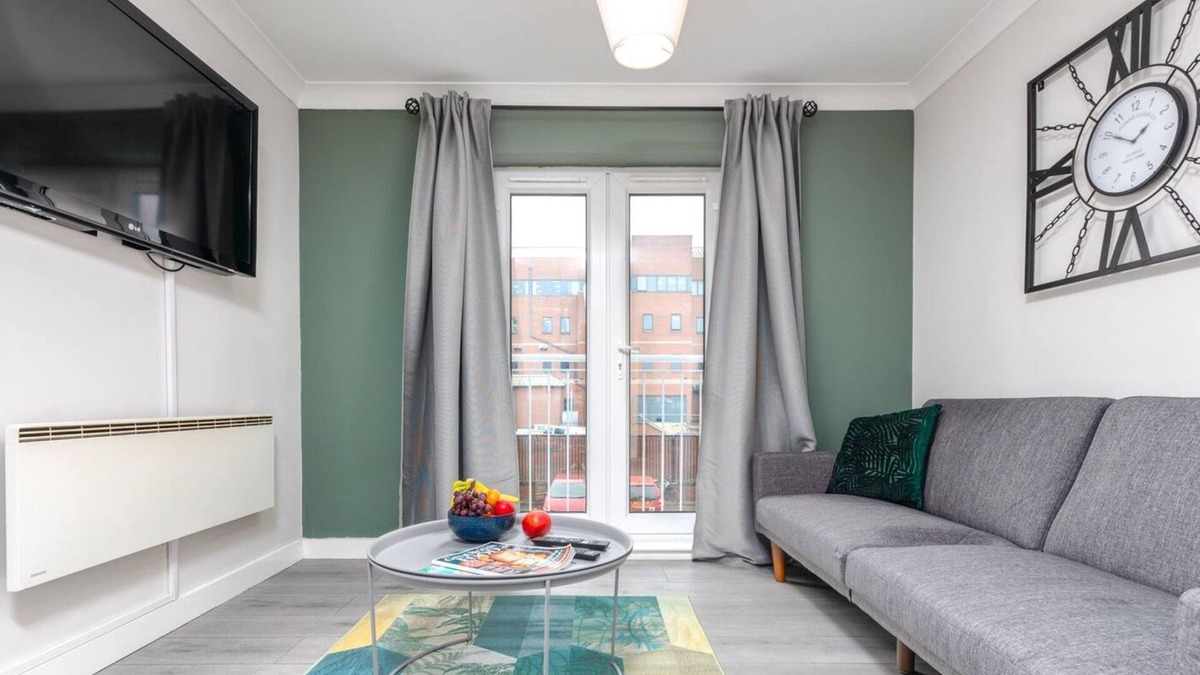 Grangetown Apartment | Cohost Partners Cozy 2BR Near Cardiff Bay & Center