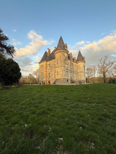 Saint-Vincent-sur-Oust Bed & Breakfast | Coin de Paix - Château de Launay