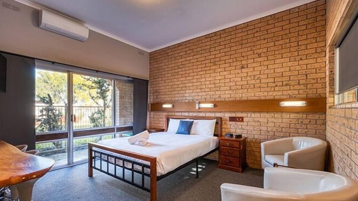 Colac Hotel | Colac Mid City Motor Inn
