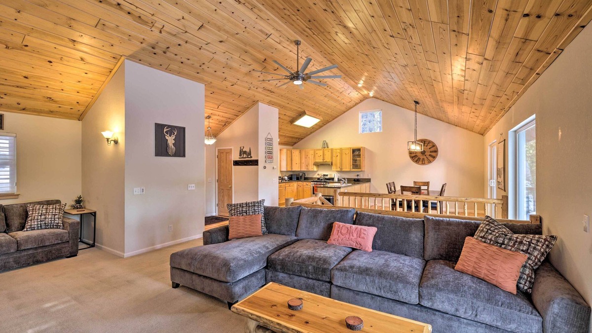 Cold Springs Cabin | Cold Springs Mountain Cabin: Hot Tub & Generator