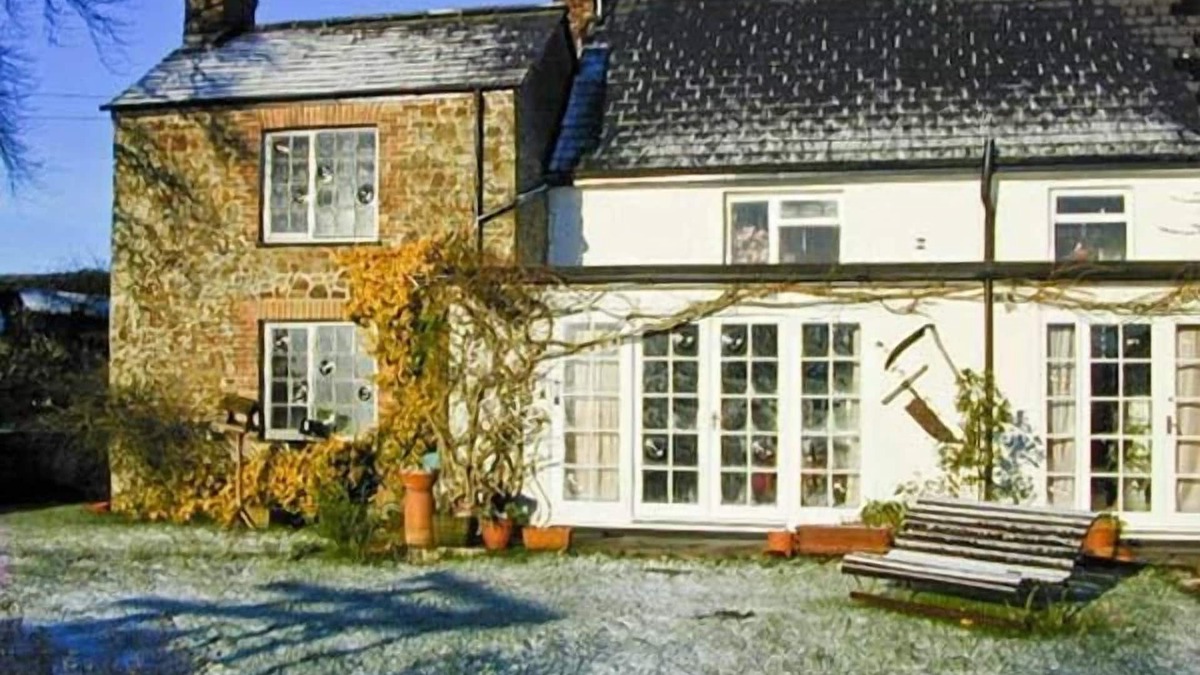 Holsworthy Cottage | COLES COTTAGE, family friendly, with open fire in Holsworthy