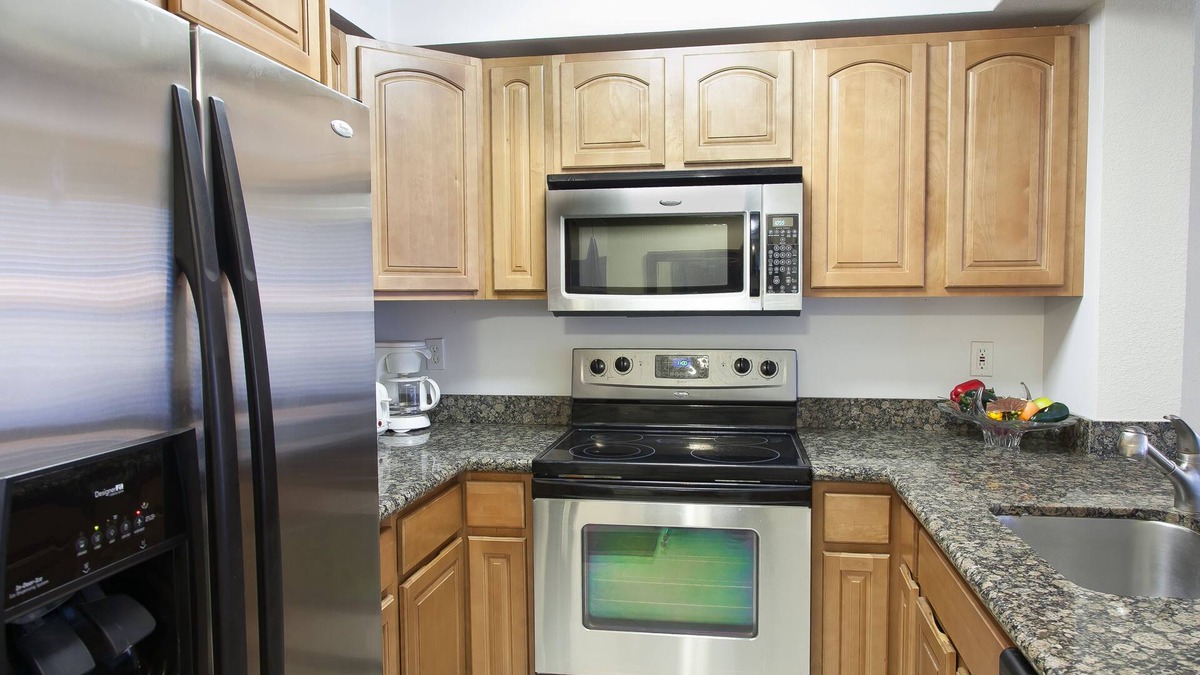 Bahama Reef Apartment | Colindale Apartments