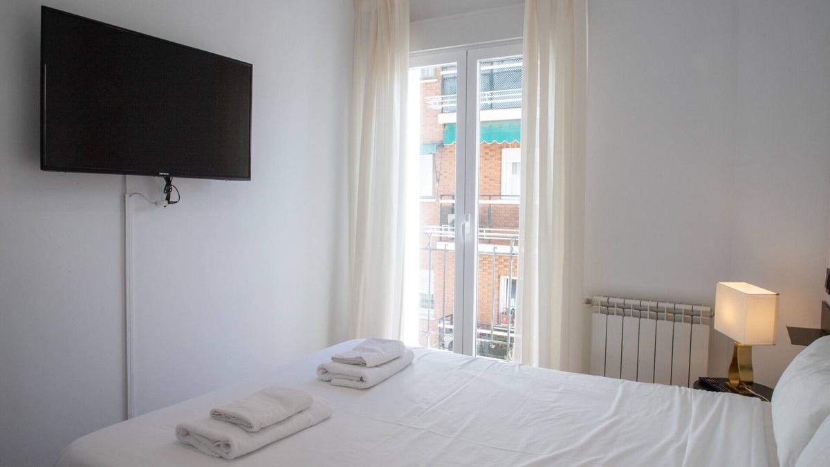 Puerta del Angel Apartment | Collection Madrid Río 3e