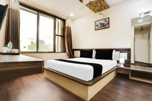 Shirdi Hotel | Collection O Palkhi Road Near Sai Baba Temple