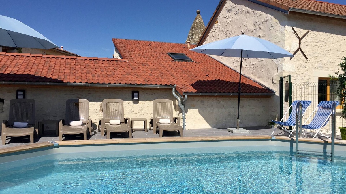 Chaveignes Cottage | Collection of boutique cottages around a courtyard with pool & garden, sleeps 15