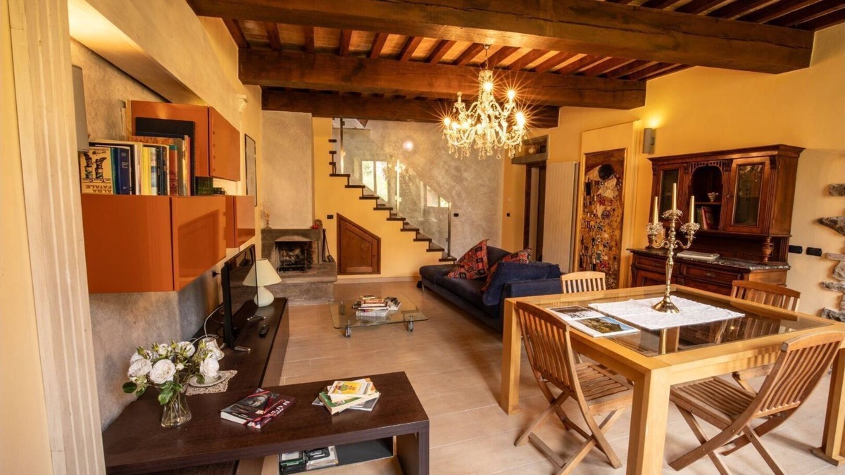 Citta di Castello House | COLLESI PALACE PRESTIGIOUS LARGE GROUND SKY PLACED NEAR MAIN SQUARE