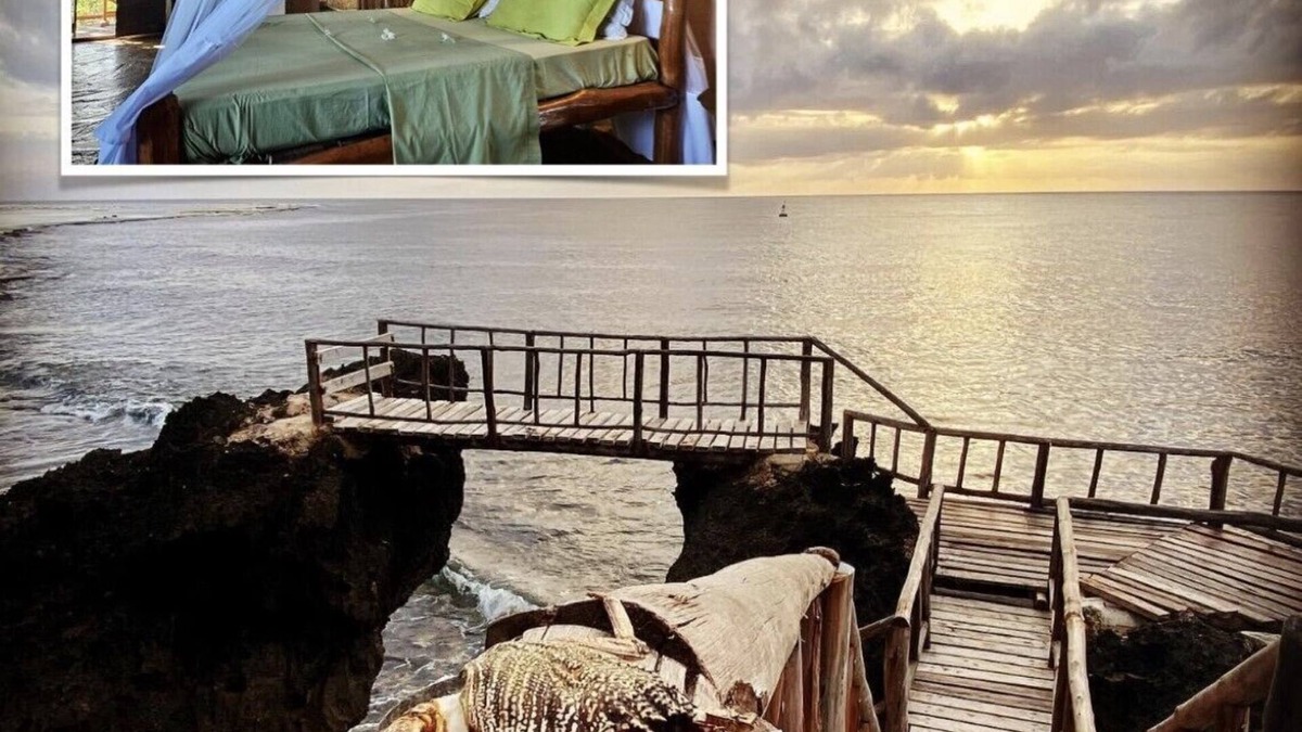 Shimoni House | Colobus Suite of 40m2 in Villa 560 m2, View of the Indian Ocean