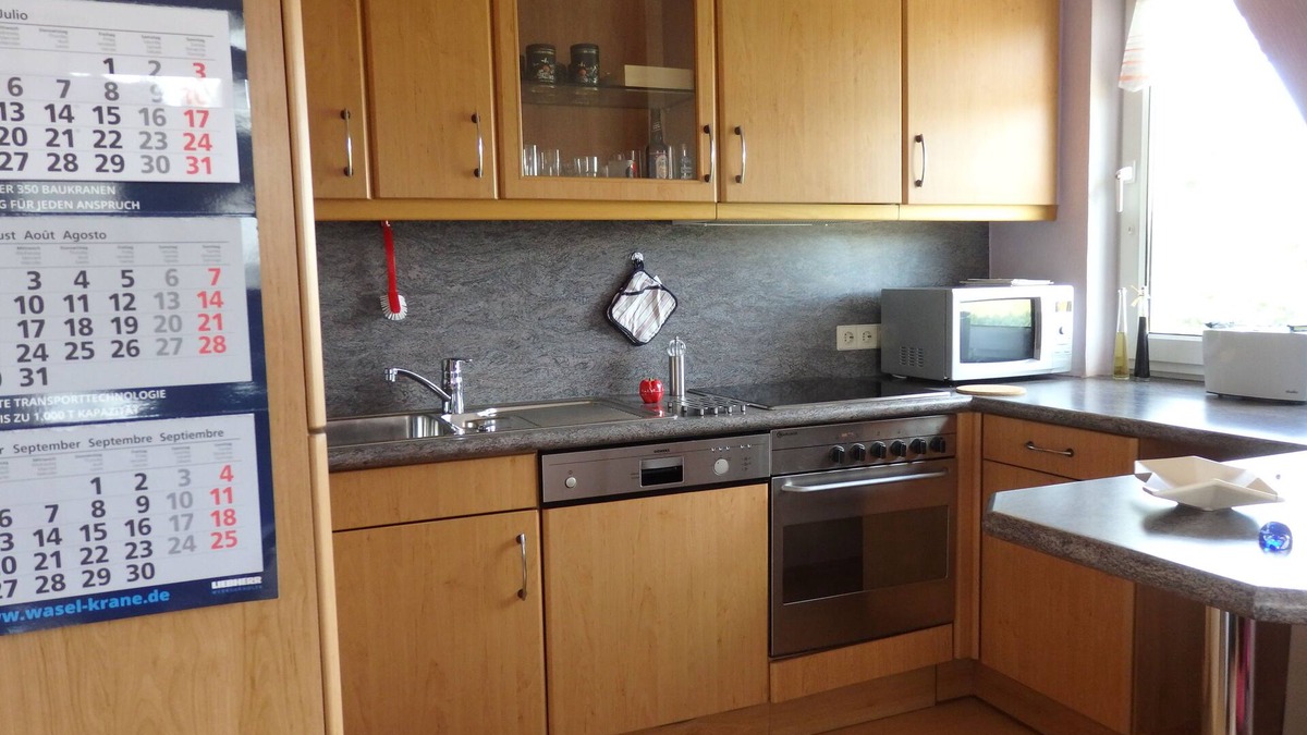 Nagelsbaum Apartment | Cologne - local area - up to 5 pers. - 45 min. by public transport to Cologne trade fair center/central station