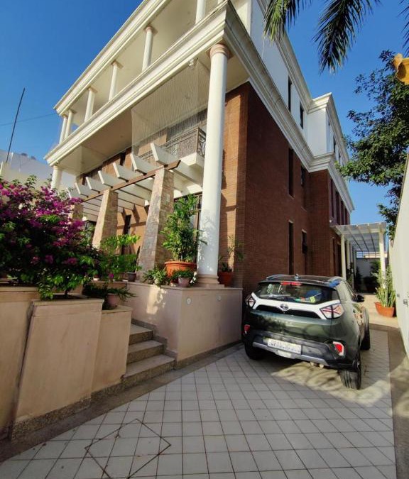Vidhyadhar Nagar Apartment | Colonel's Abbey