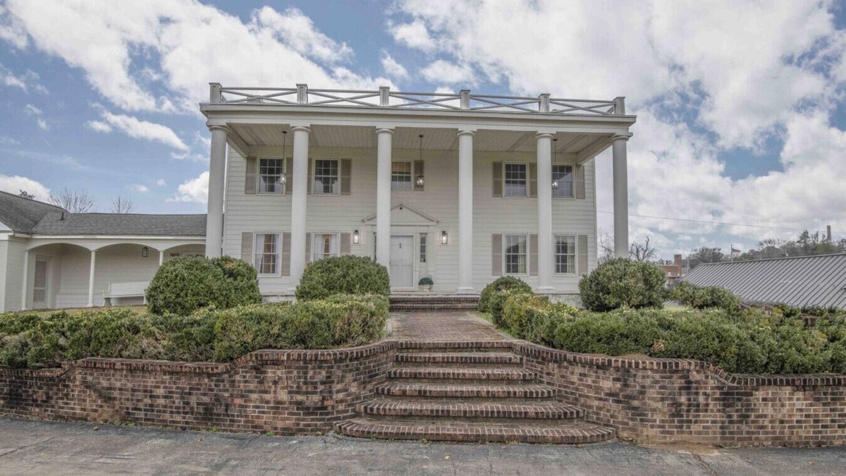 Kingston House | Colonial 511, Kingston, TN