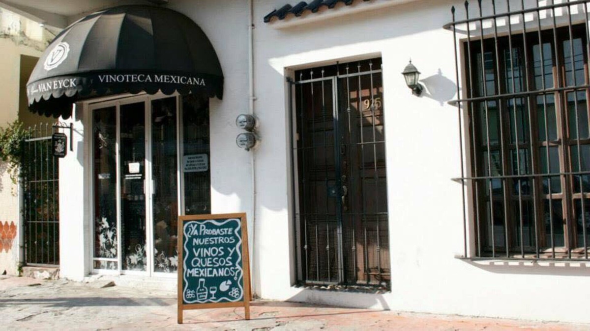 Ricardo Flores Magon House | Colonial House with Outdoor Terrace in downtown Veracruz ideal for family