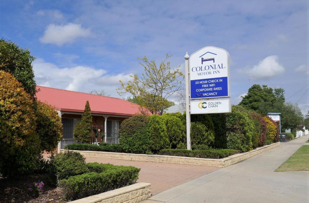 Bairnsdale Hotel | Colonial Motor Inn Bairnsdale Golden Chain Property