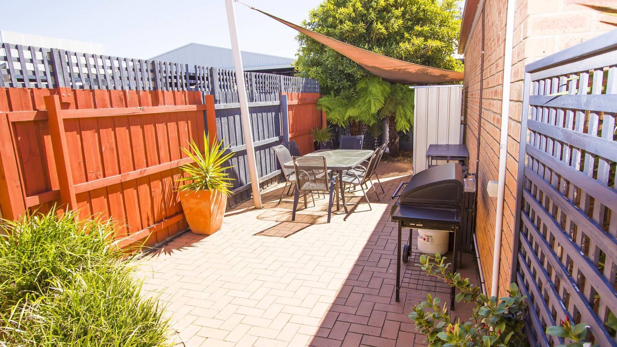 Bairnsdale Hotel | Colonial Motor Inn Bairnsdale