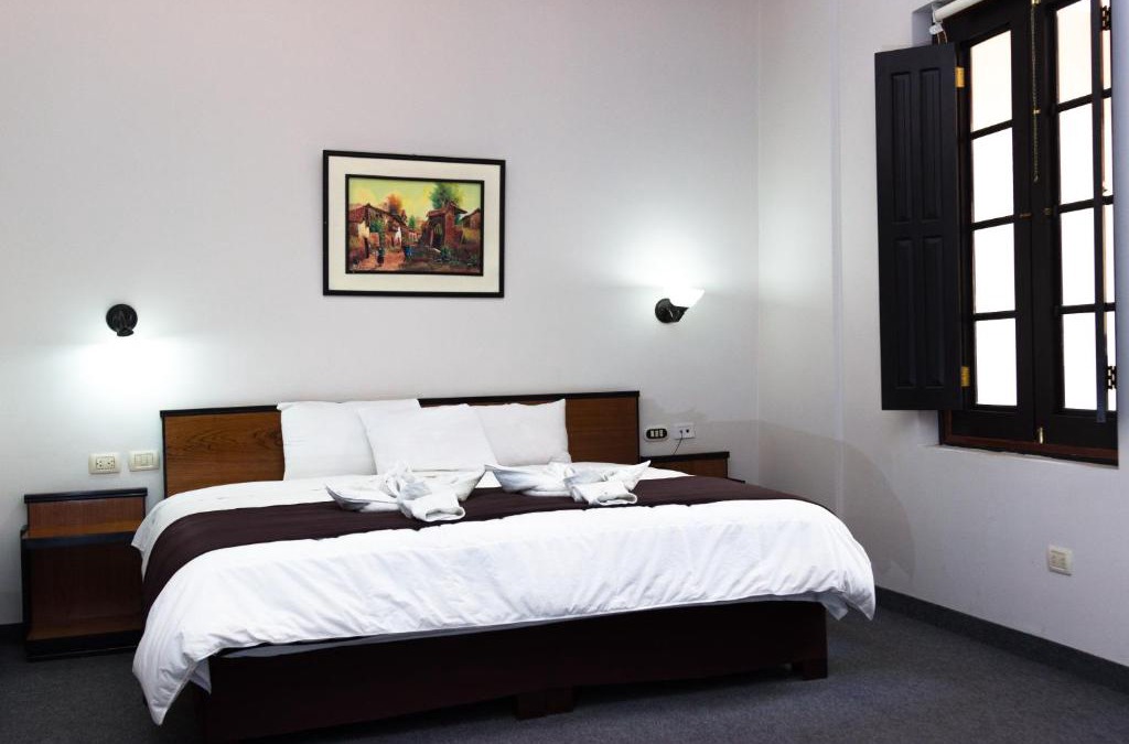 Manazo Hotel | Colonial Plaza Hotel