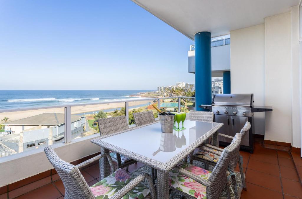 Margate Beach Apartment | Colonial Sands 403
