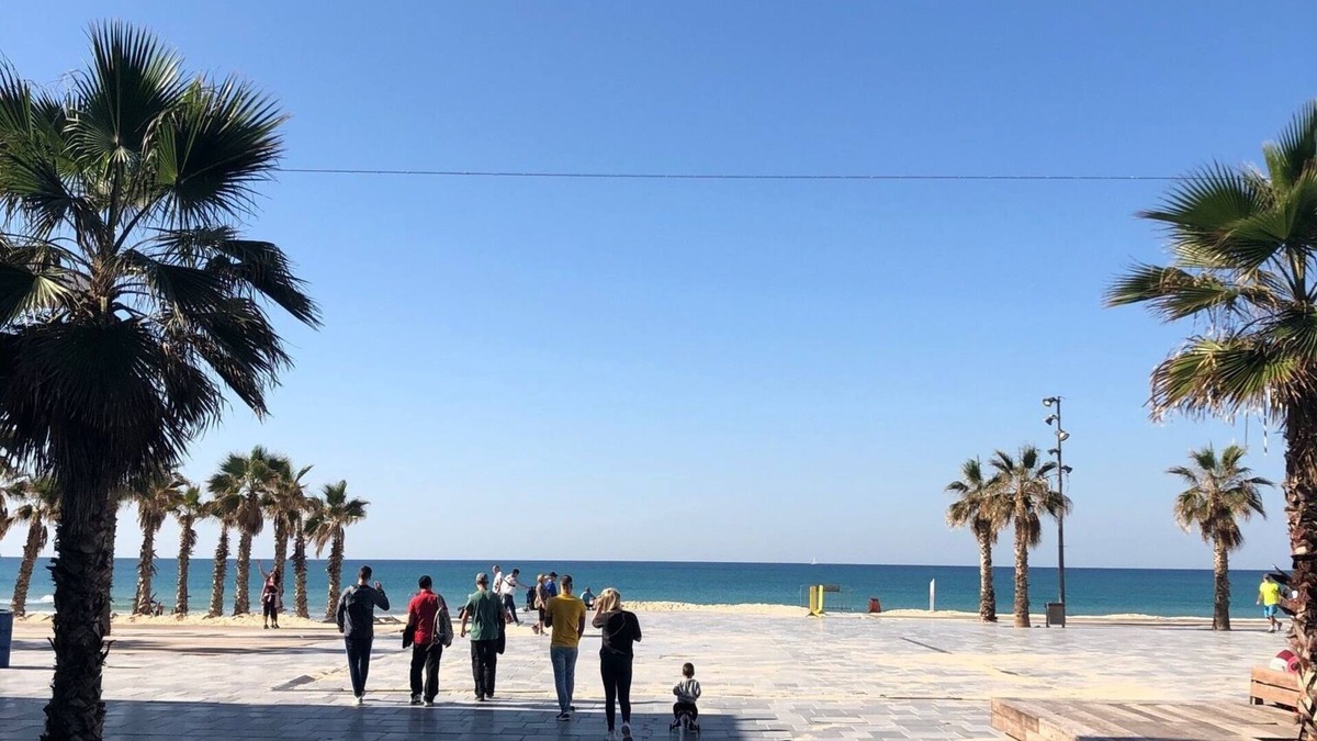 Bat Yam Apartment | Colony Beach on the Mediterranean Sea