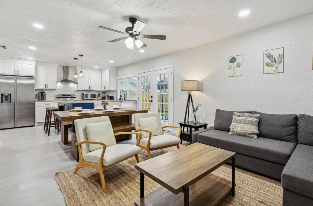 The Colony House | Colony Retreat