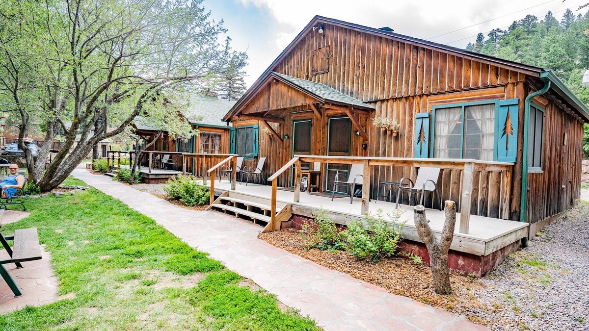 Evergreen Cabin | Colorado Bear Creek Cabin 3