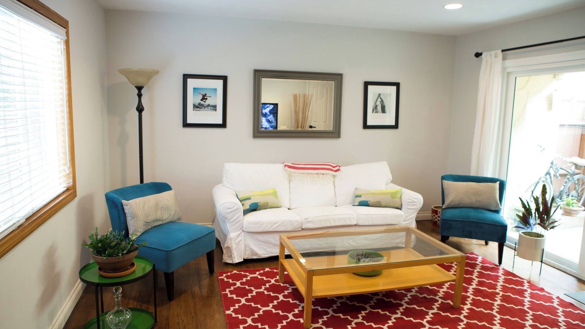 Pico House | Colorful 3-br townhome, huge kitchen in Santa Monica