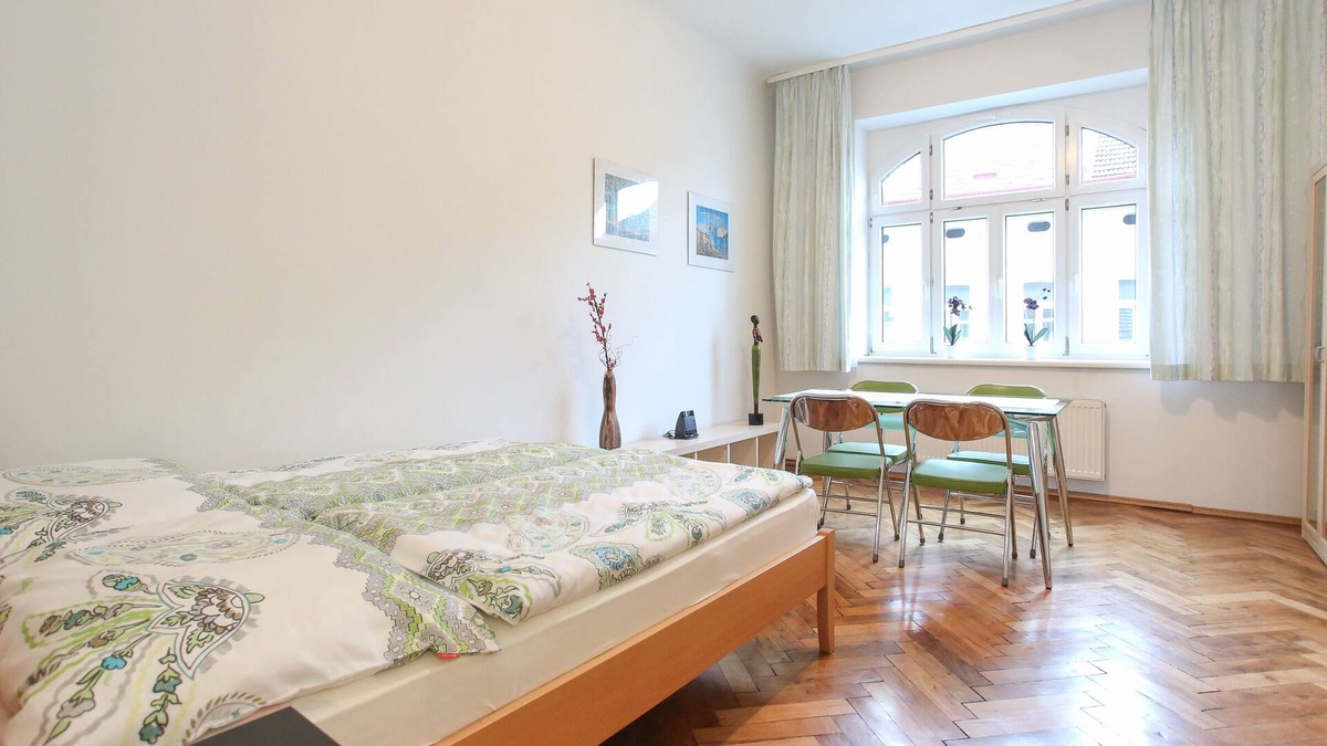 Ottakring Apartment | Colorful, bright apartment for 4 people in a quiet location