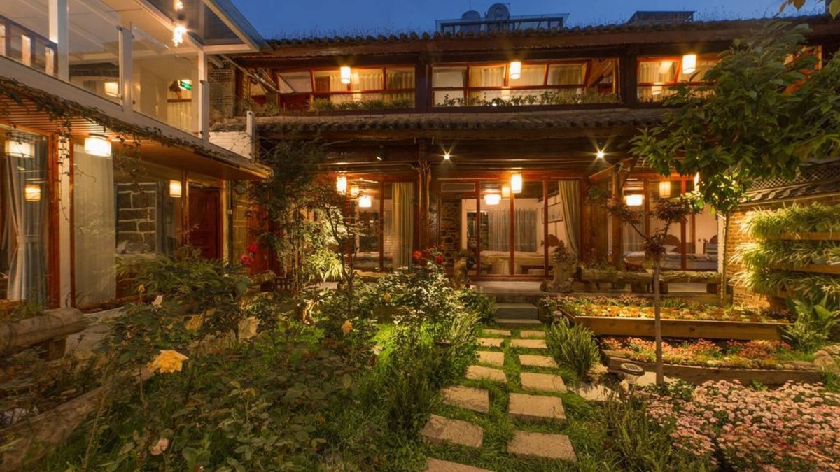 Dali Ancient Town House | Colorful Flower Guesthouse