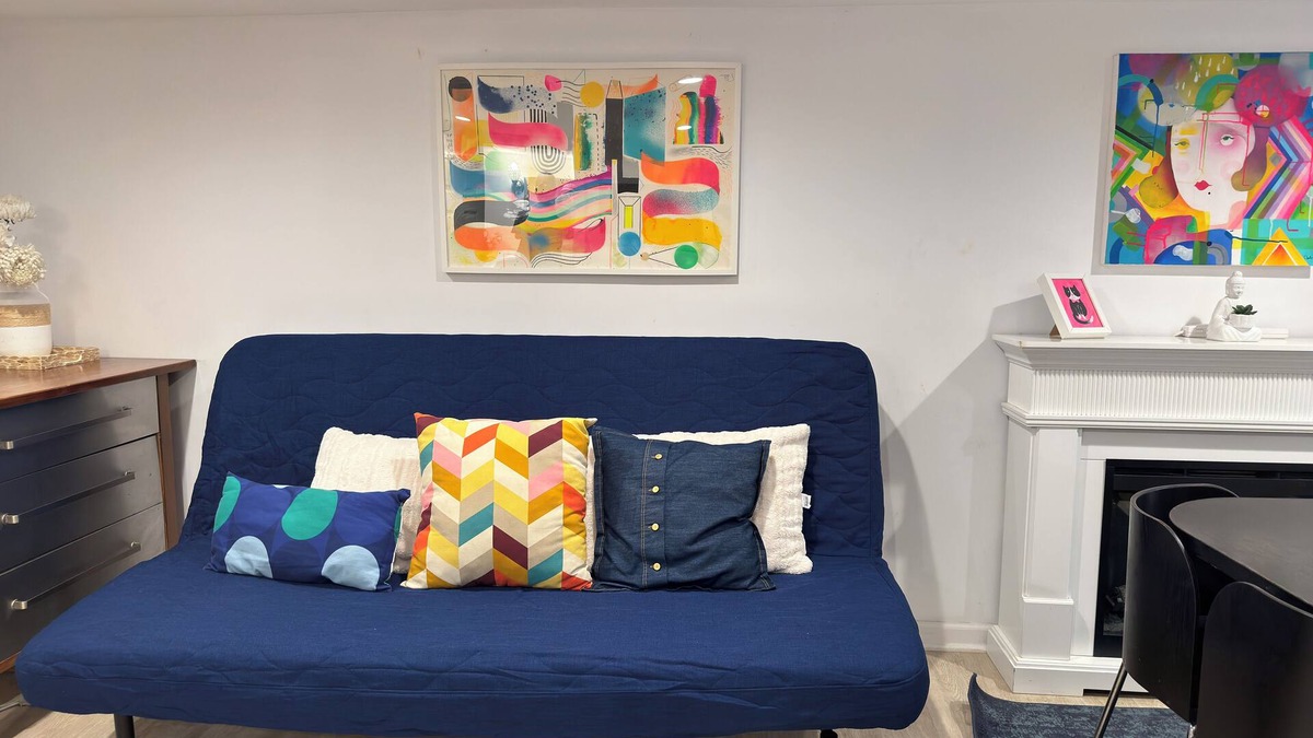 Northeast House | Colorful Suite in CapitolHill+ Free Parking
