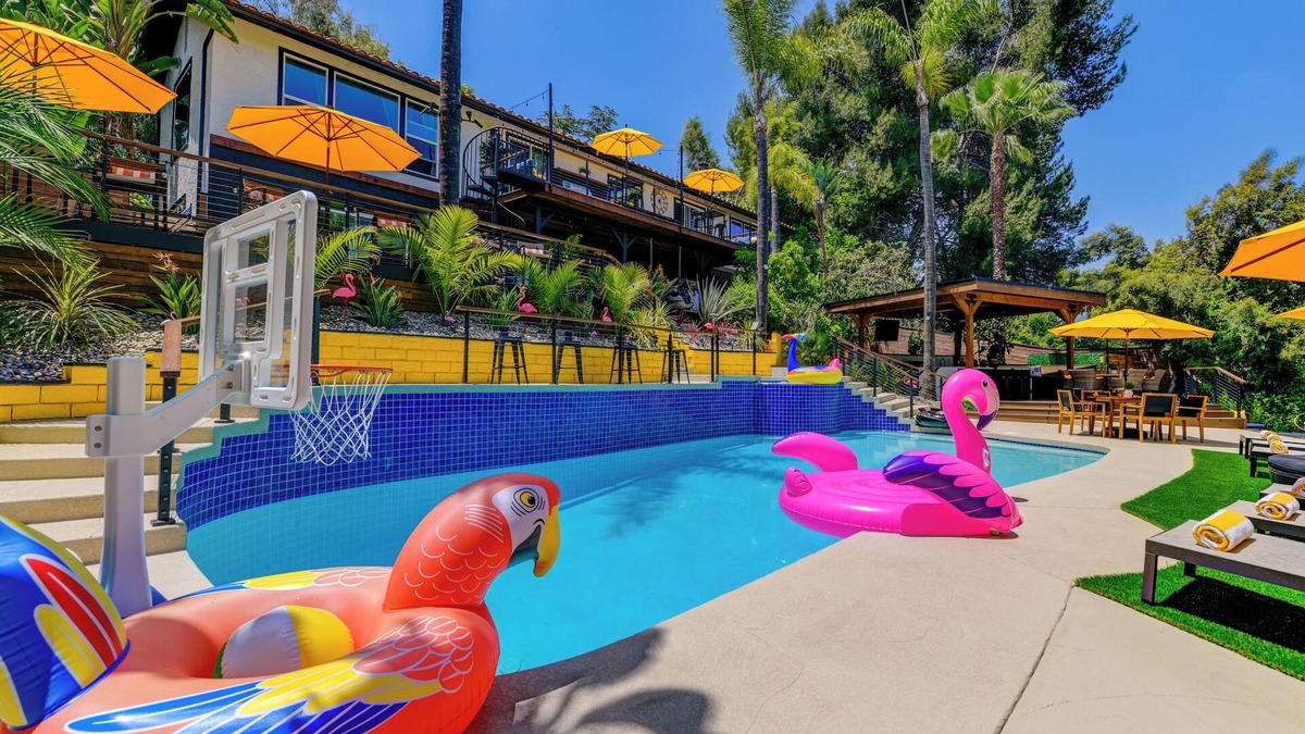 El Cajon House | Colossal Remodeled Estate + Movie Theatre + Pool/Spa + Gym - Vacationers Dream!