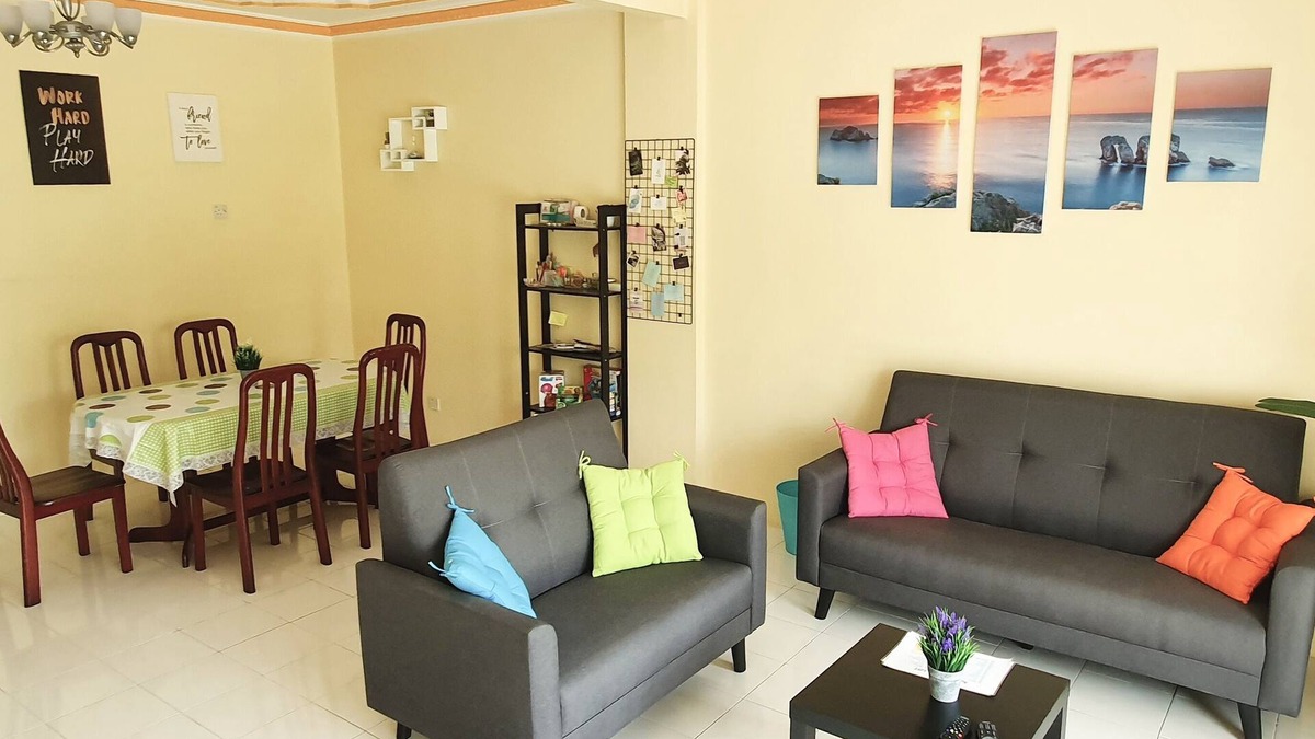 Kuala Selangor Apartment | Colourful homestay - (near jeti sky mirror)