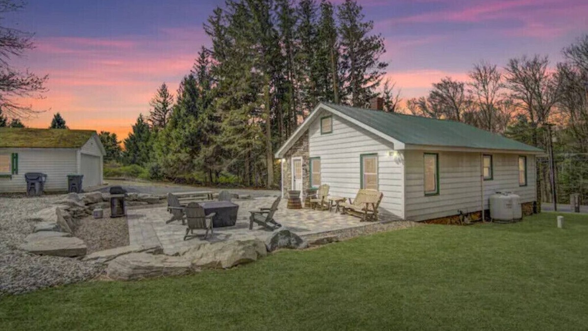 Hawley House | Colton's Cabin