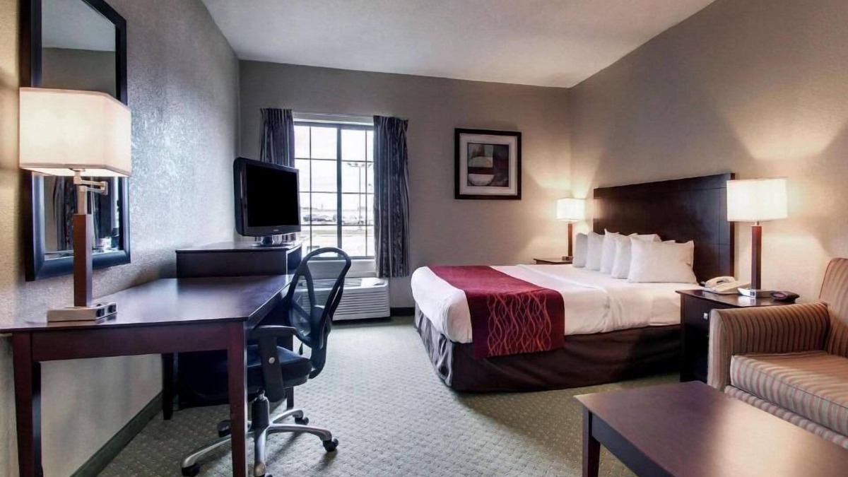 Columbia Hotel | Columbia Inn & Suites