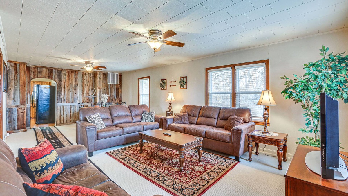 Kingsdown House | Comanche County Home Near Hunting & Fishing!