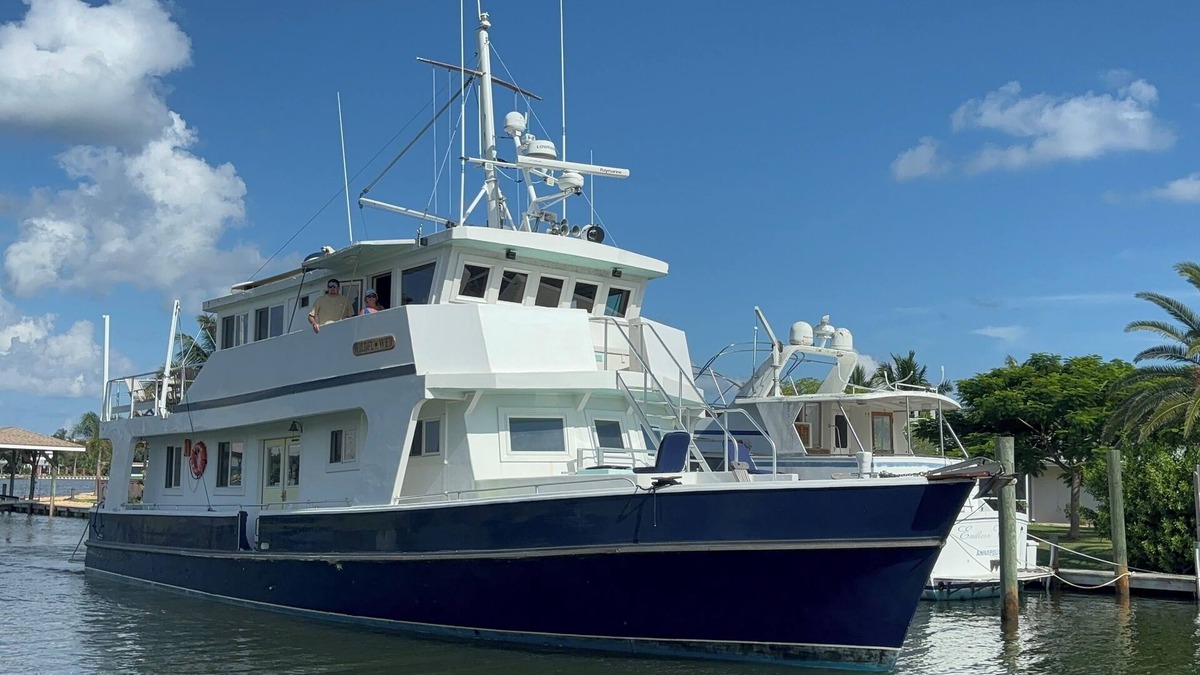 Cocoa Beach Boat Rental | Come aboard this beautiful ship
