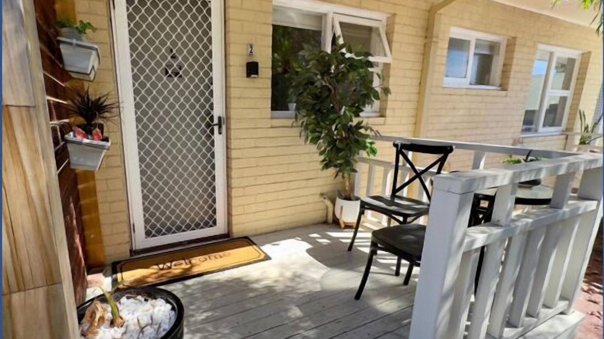 Albany House | Come and experience a stay steeped in eclectic historic charm.