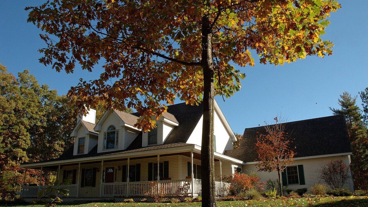 Northfield House | Come enjoy our home on a 150 horse ranch in Southern NH