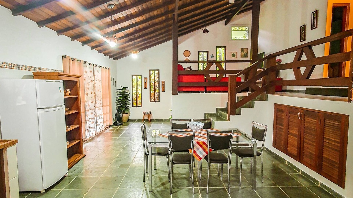 Praia da Fortaleza House | Come enjoy the nature of Praia Brava and Fortaleza in this delightful house.