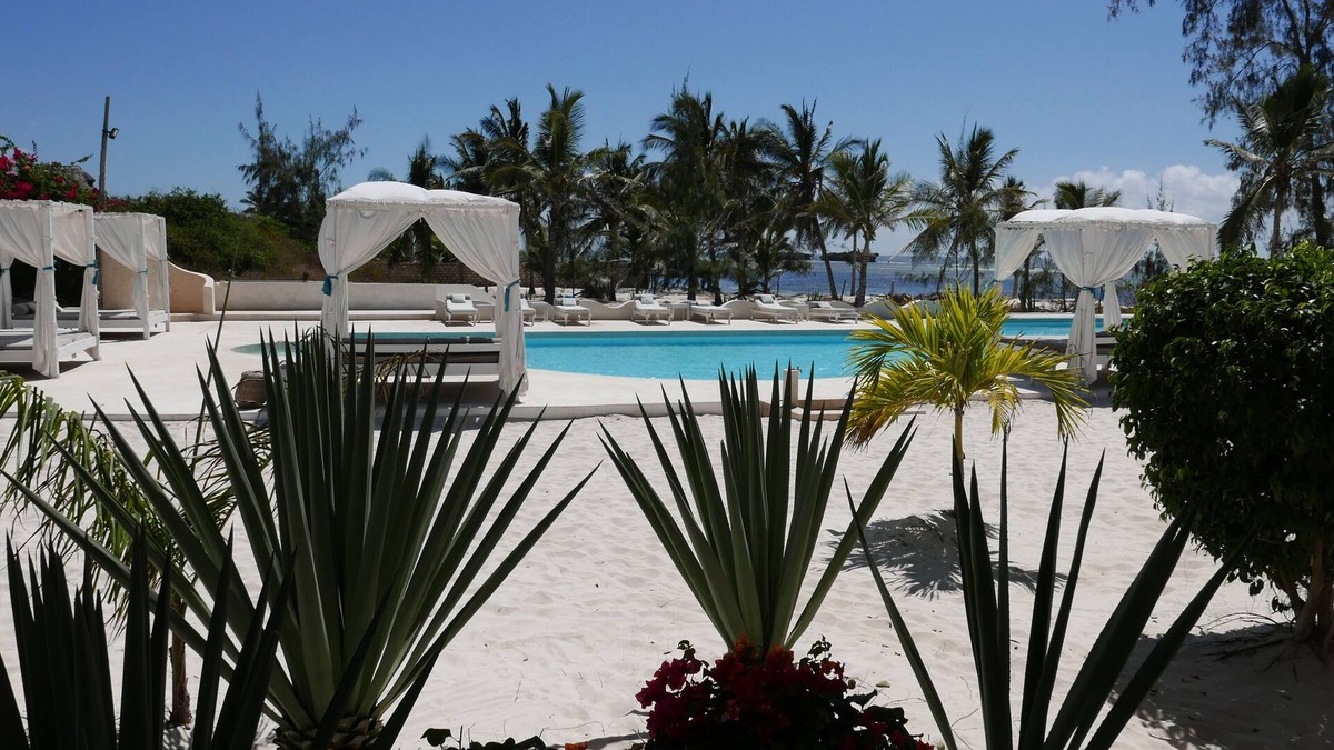 Watamu House | COME ENJOY THE SUN, SAND AND THE BEACH ON THESE BEACHFRONT APARTMENTS