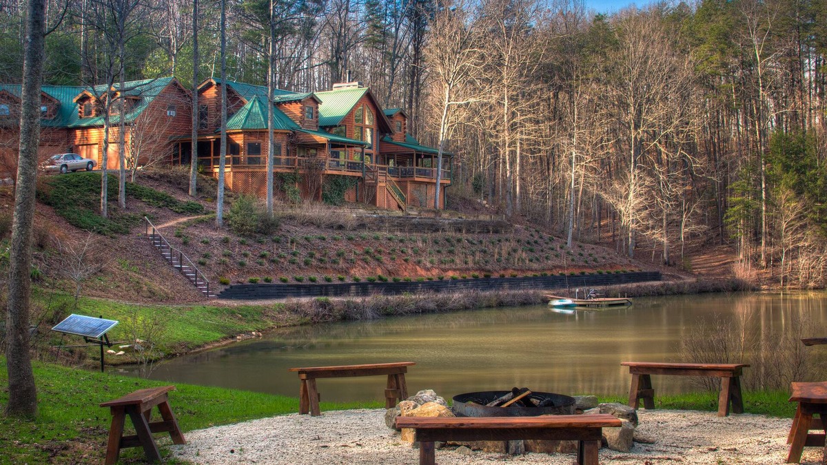 Tate Cabin | Come experience a Little Piece of Heaven!