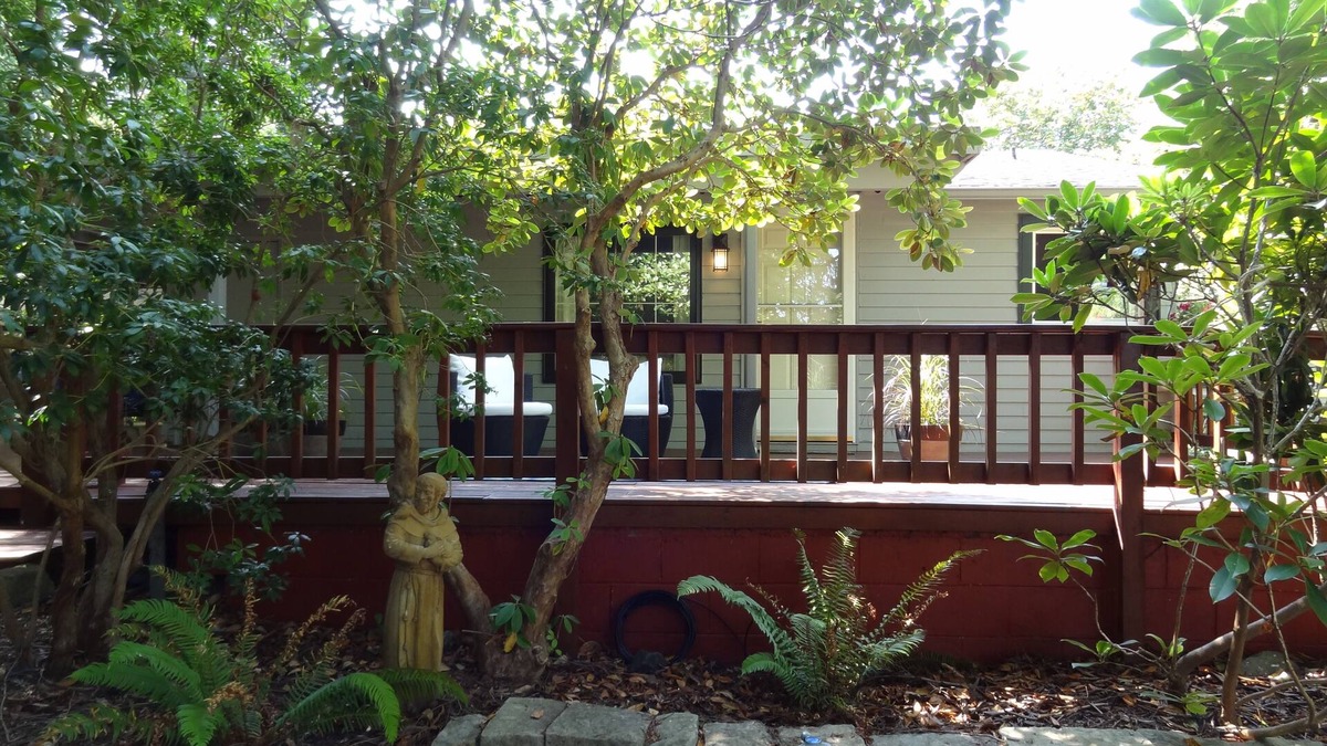 West Hills House | Come Experience our Fun Bungalow Style House with beautiful water views.