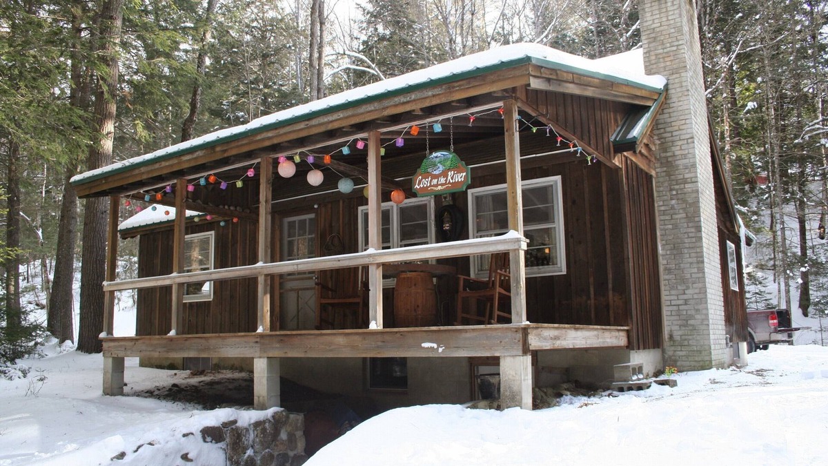 Intervale Cabin | Come & get 'Lost on our River' - Charming, secluded cabin, close to it all!