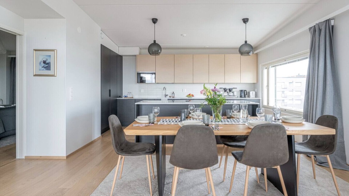 Tampere Apartment | Come in! "Penthouse" Centrum 3bd with own yacuzzi!