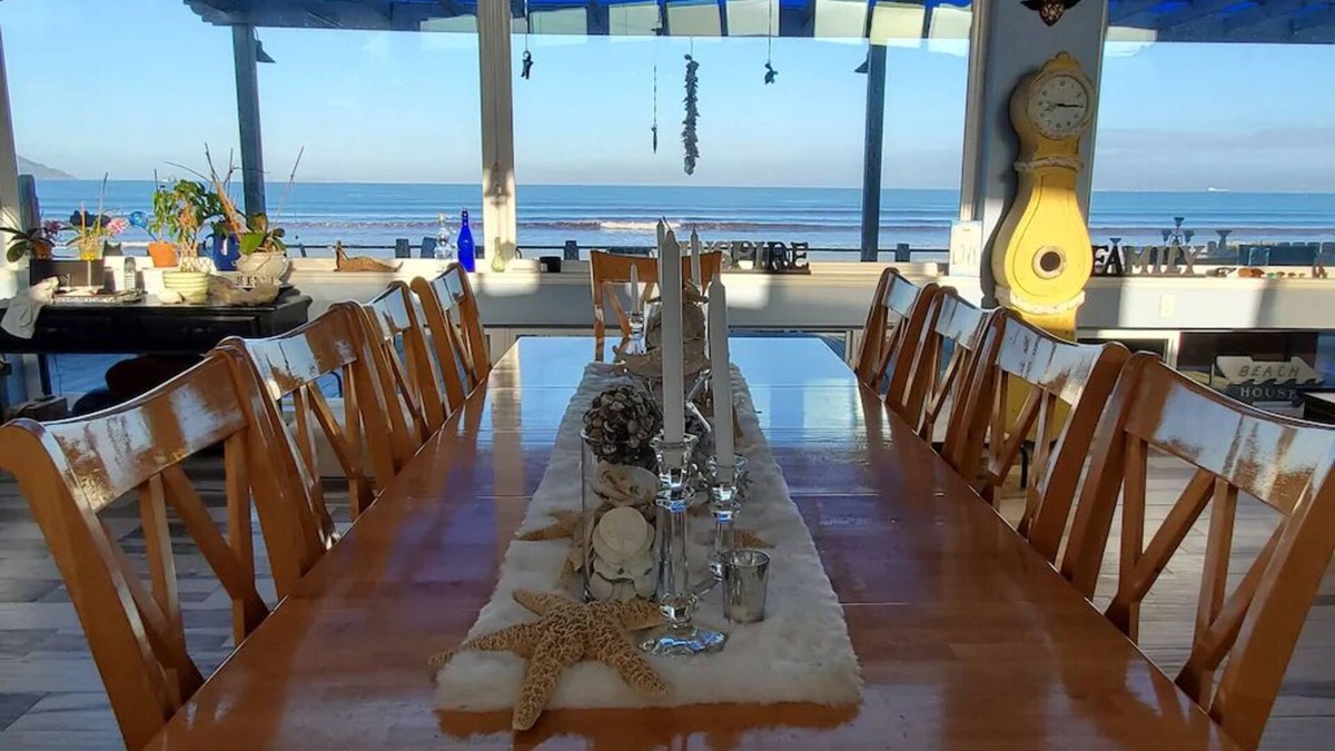 Lengueta Arenosa House | Come live the flip-flop lifestyle in our luxury beach home!